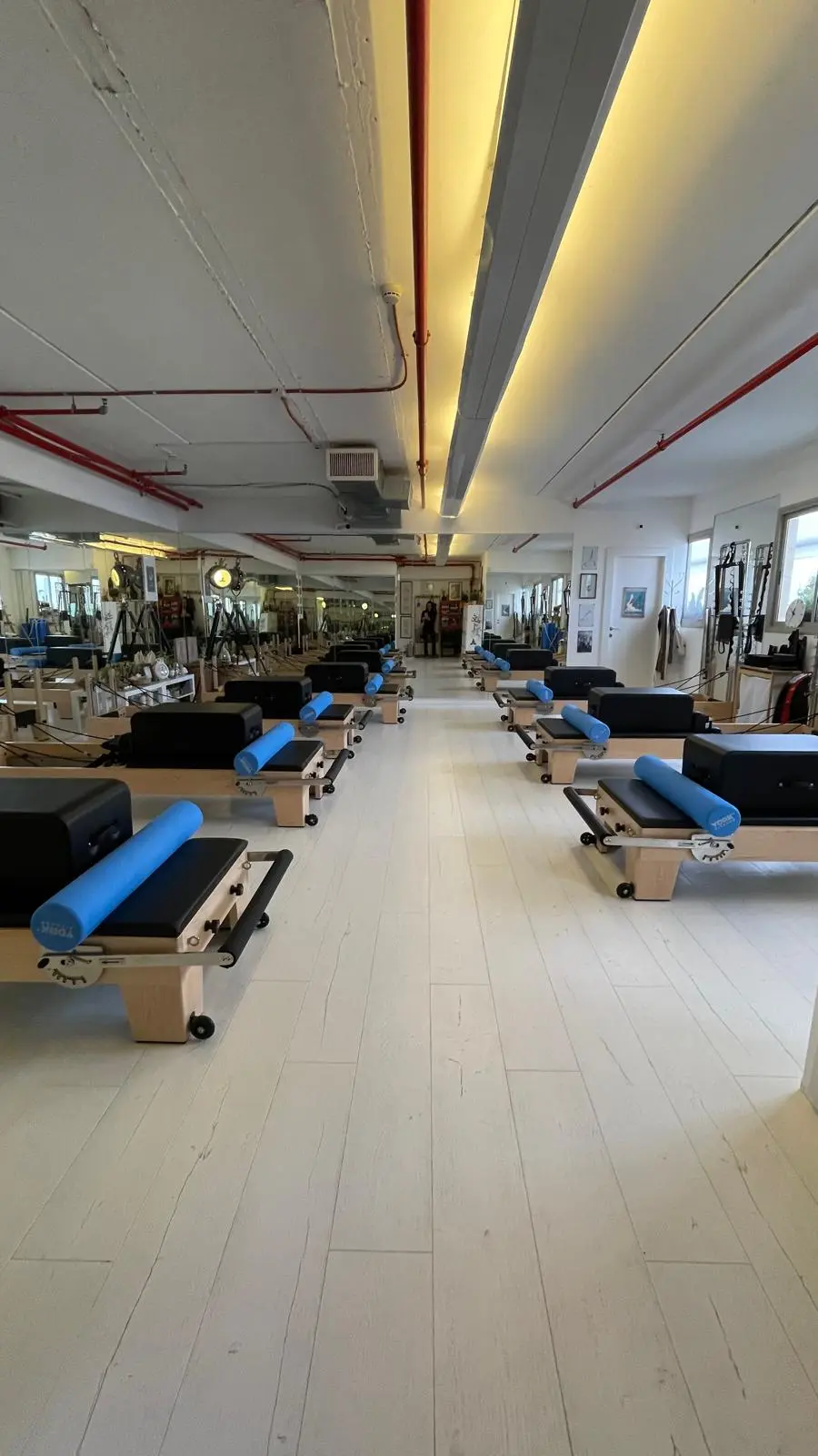 סלון מרווח ומעוצב דירת 4 חדרים פרויקט רפאל 410